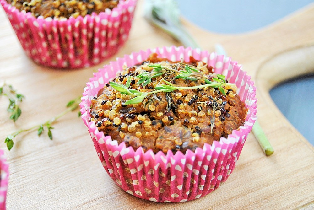 Herzhafte Süßkartoffel Quinoa Muffins mit Salbei