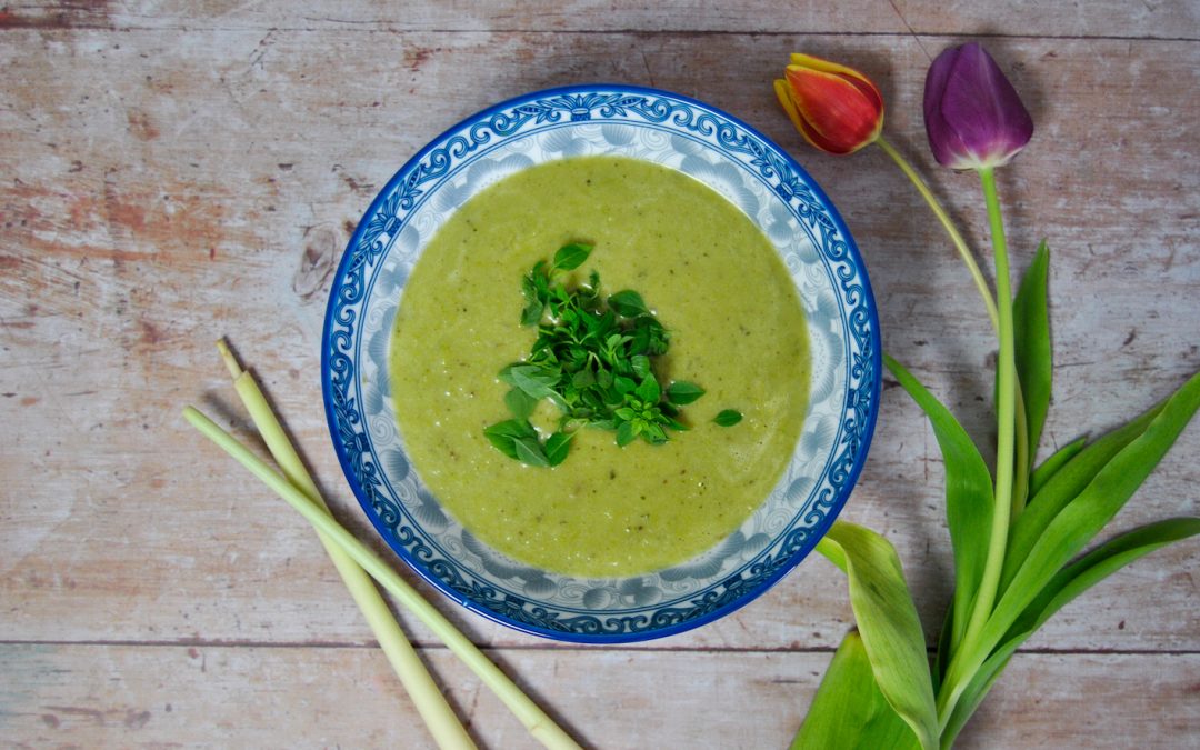 Spargel Zitronengras Suppe